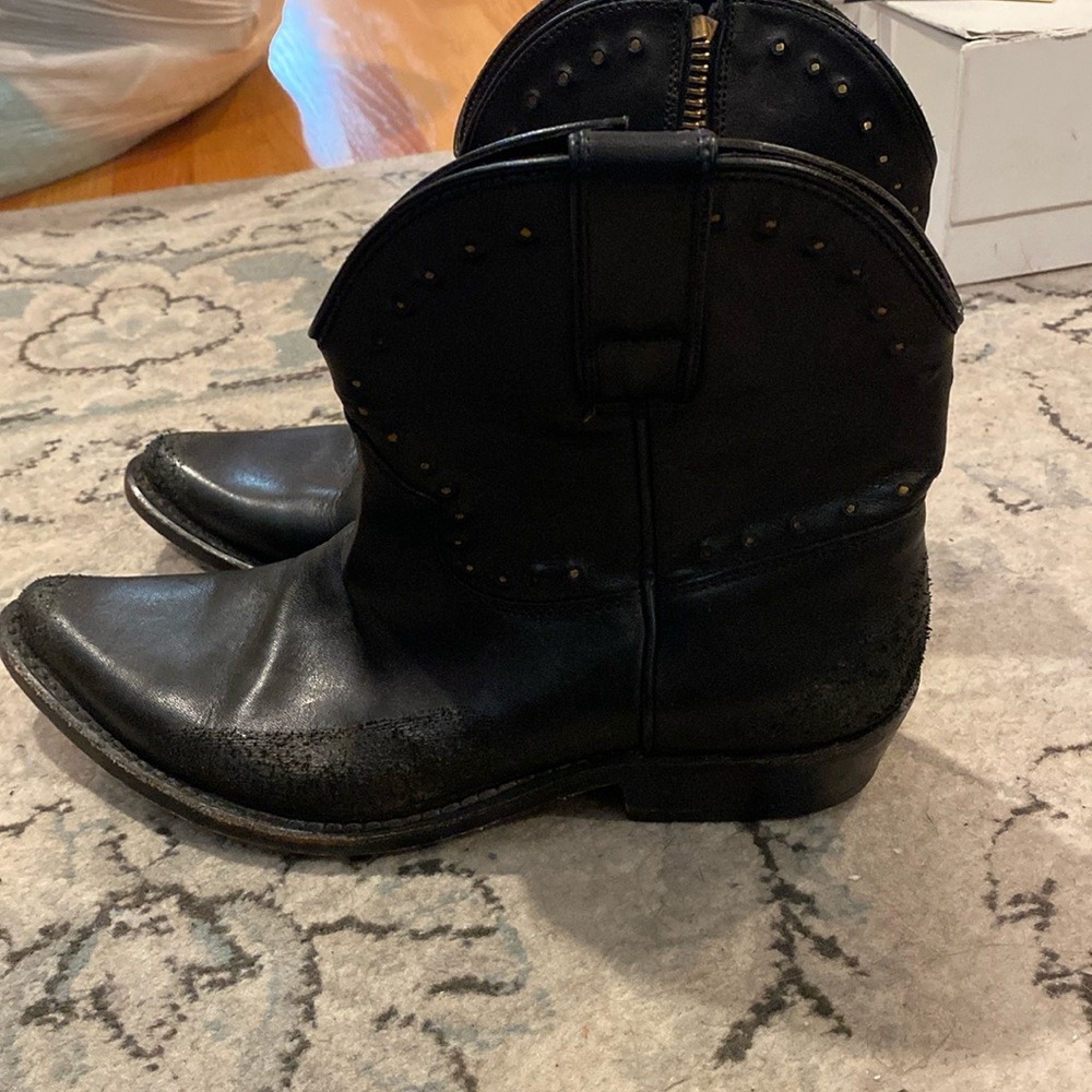 Golden Goose cowboy boot 37